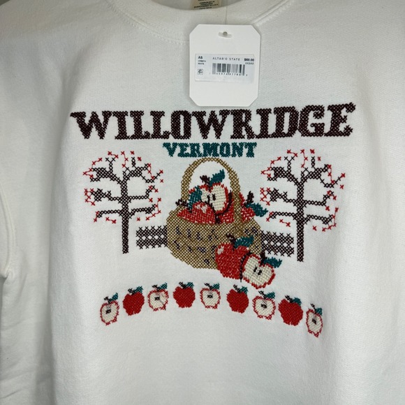 Altar'd State Willowridge Vermont Apple Cross Stitch Sweatshirt Size XXS/XS - Picture 5 of 6